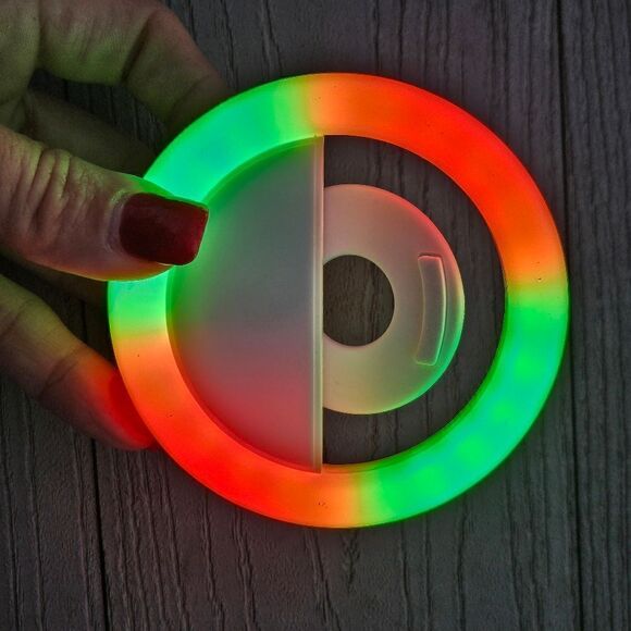 BOWER Phone selfie circle ring light, preloved no box - Picture 8 of 16